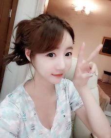 女主播雪梨下载 下载,揭秘热门下载背后的故事